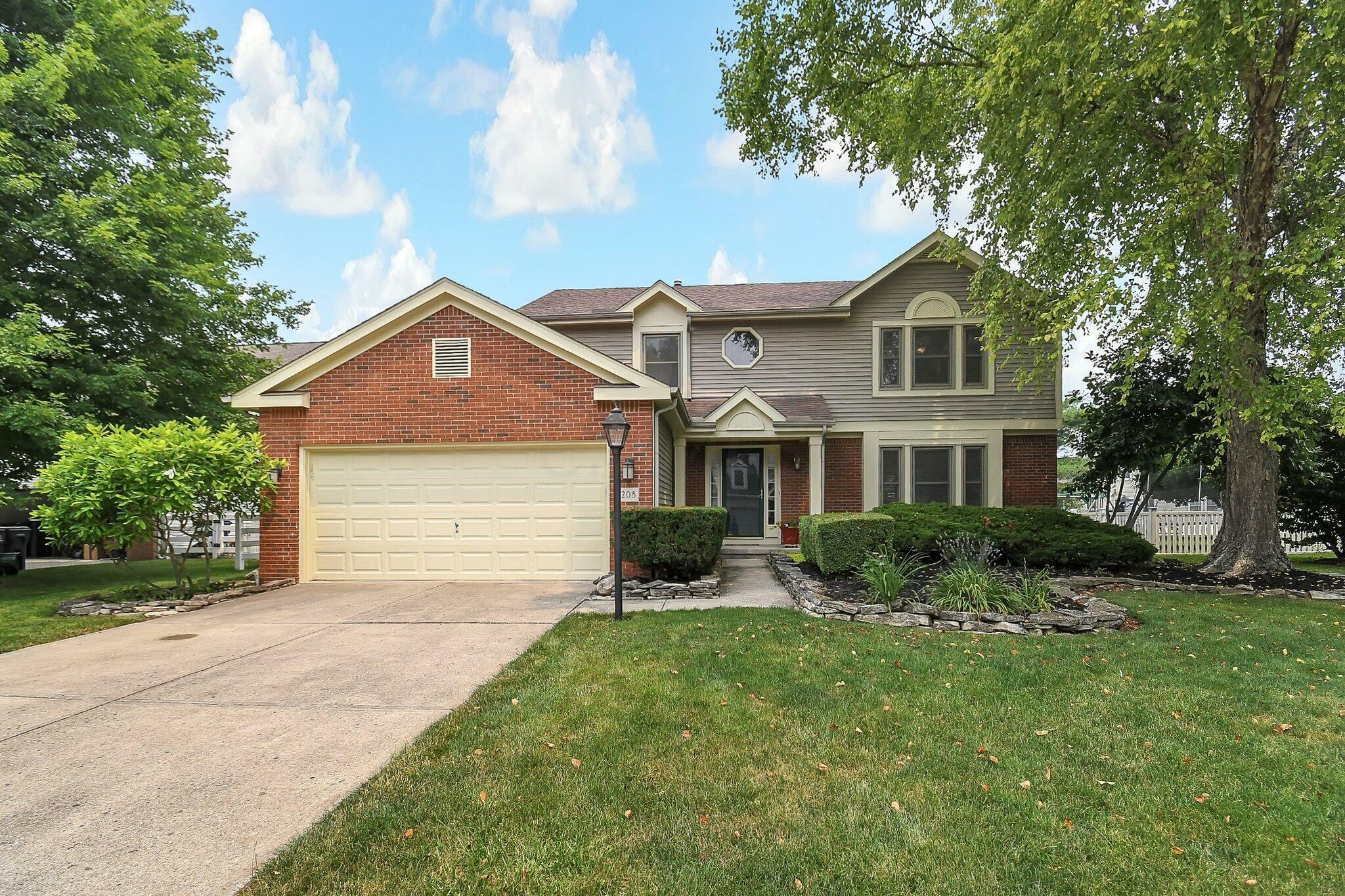 208 Wicklow Drive  Granville OH 43023 photo