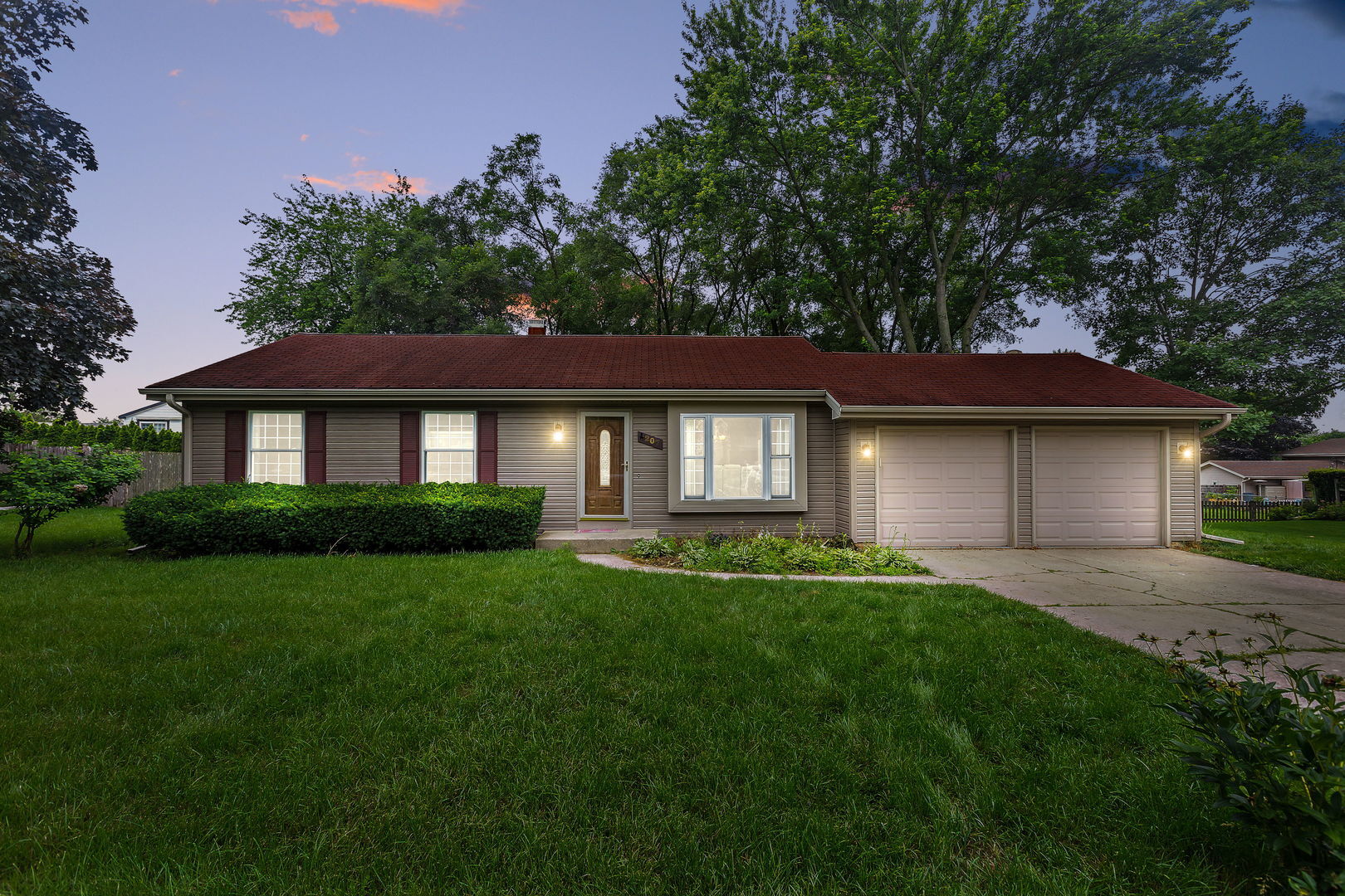 Property Photo: 207 Windridge Drive IL 60050