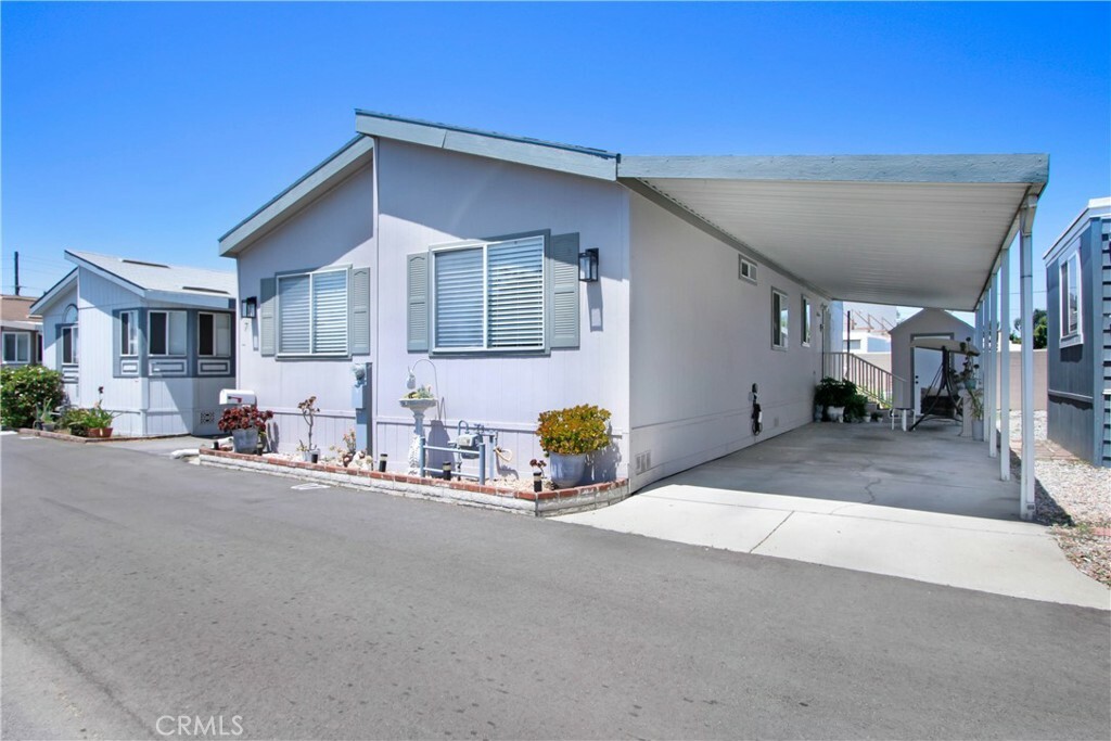 2717 Arrow Highway 7  La Verne CA 91750 photo