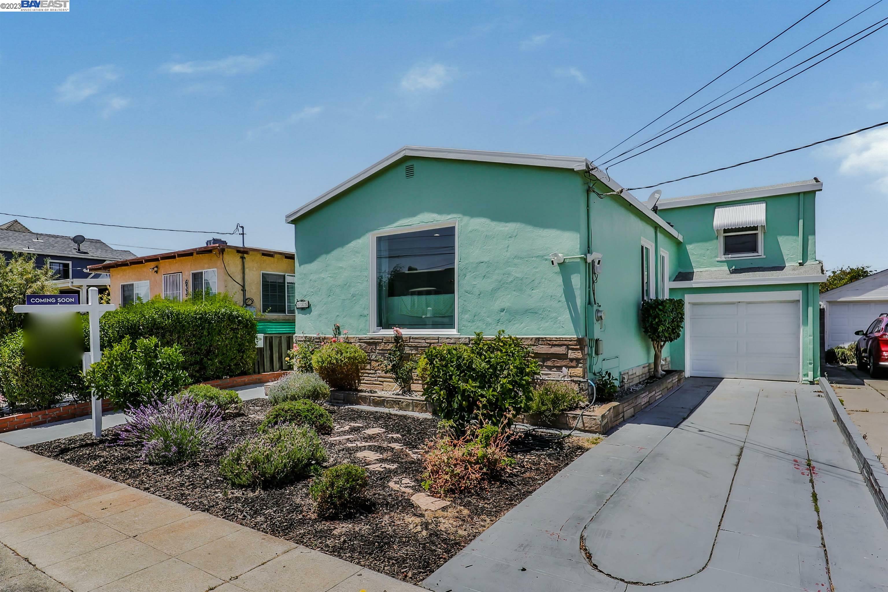 Property Photo:  635 Civic Center St  CA 94804 