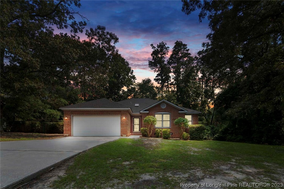 Property Photo: 6817 Netherdale Drive NC 28314