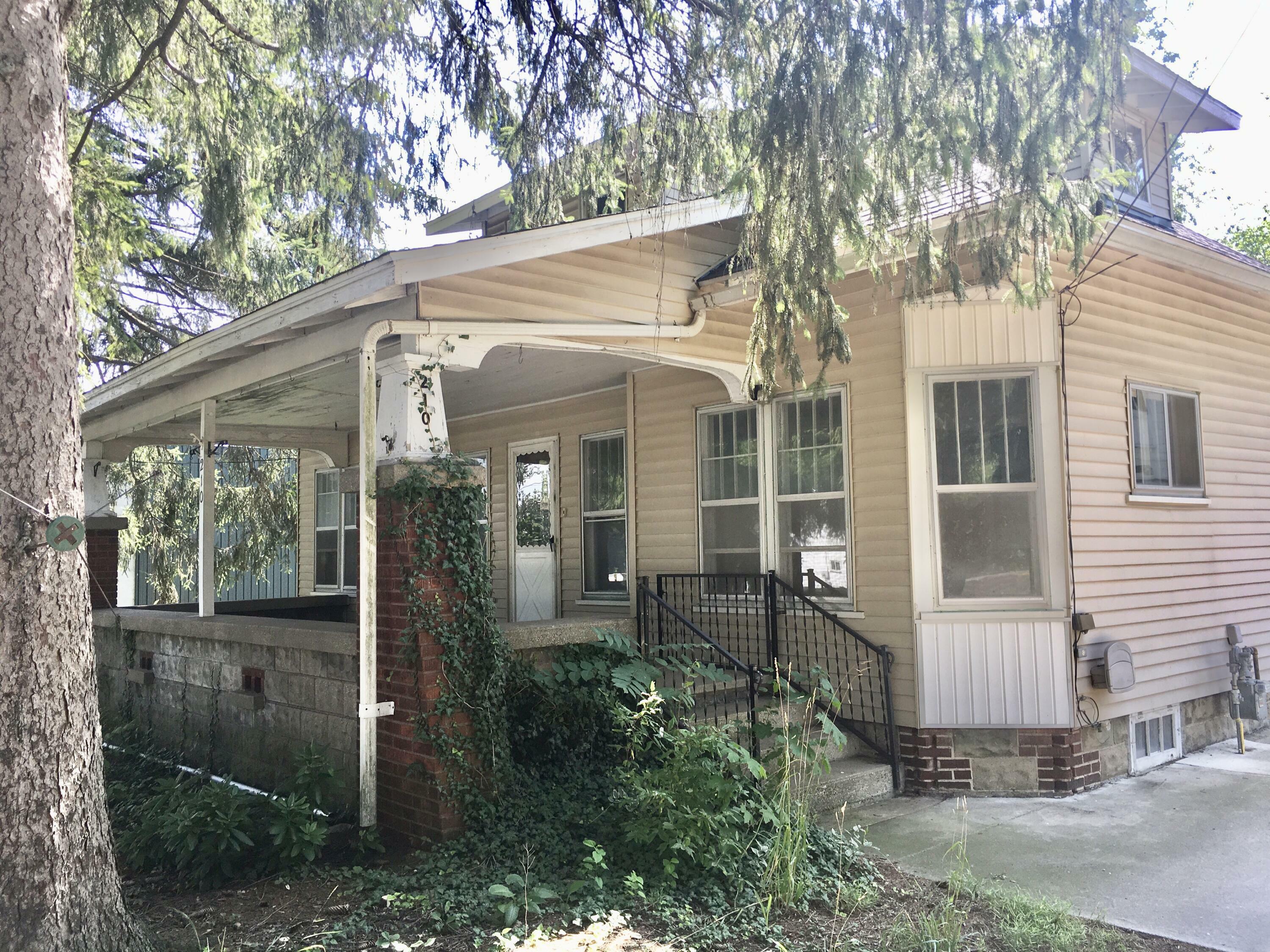 Property Photo:  210 South Street  MI 49408 