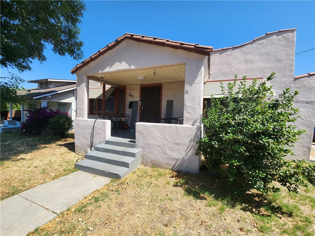 Property Photo:  243 E Italia Street  CA 91723 