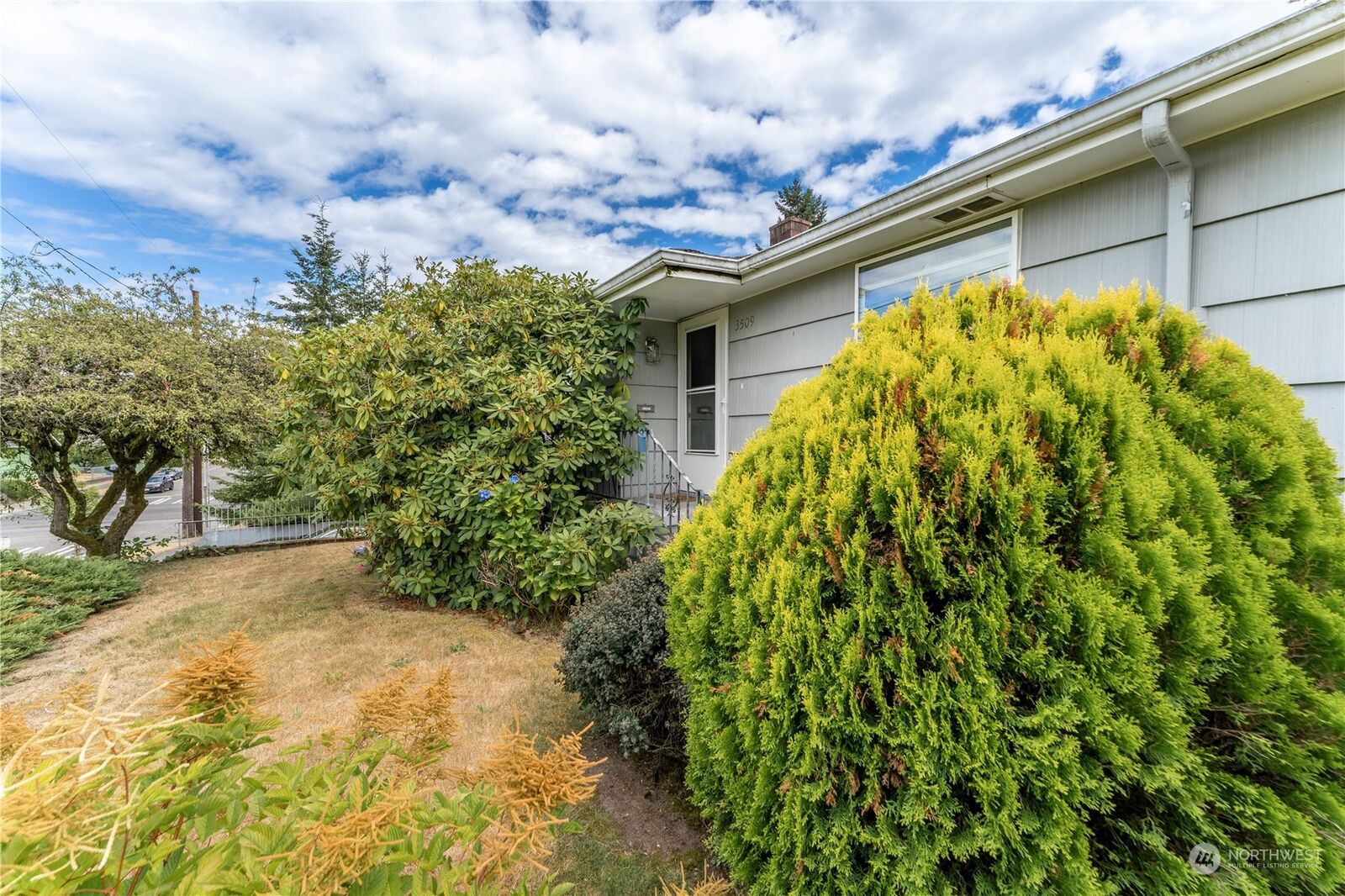 Property Photo:  3509 SW Trenton Street  WA 98126 