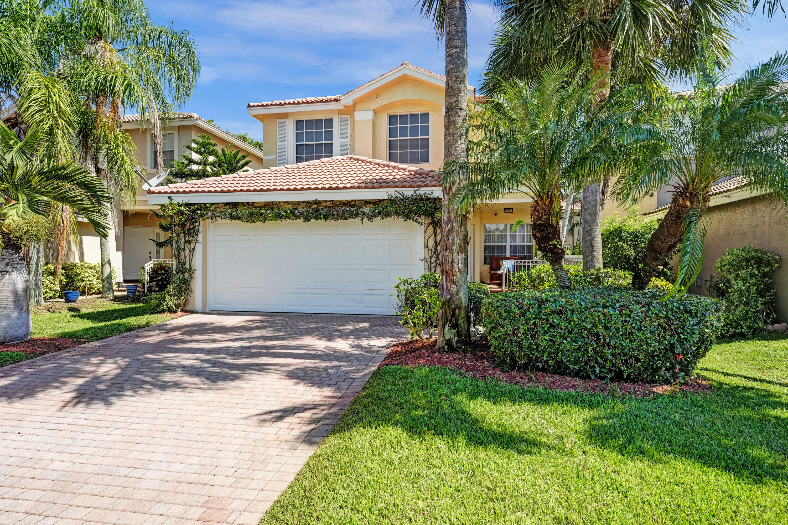 Property Photo: 5431 Sunseeker Boulevard FL 33463