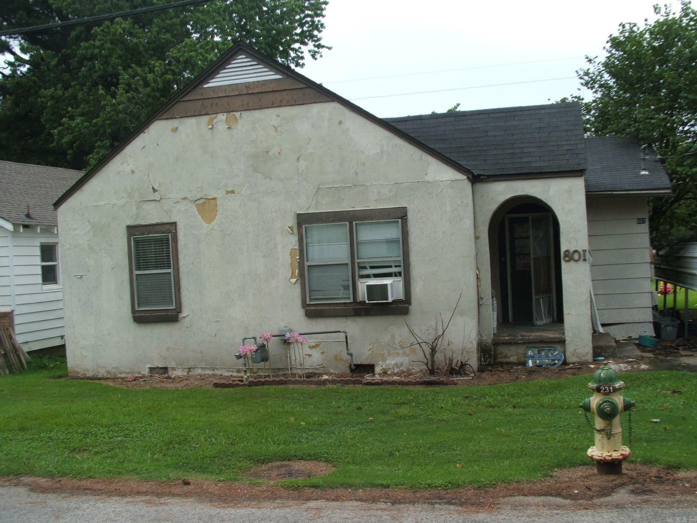 Property Photo:  801 Kennedy  AR 72450 