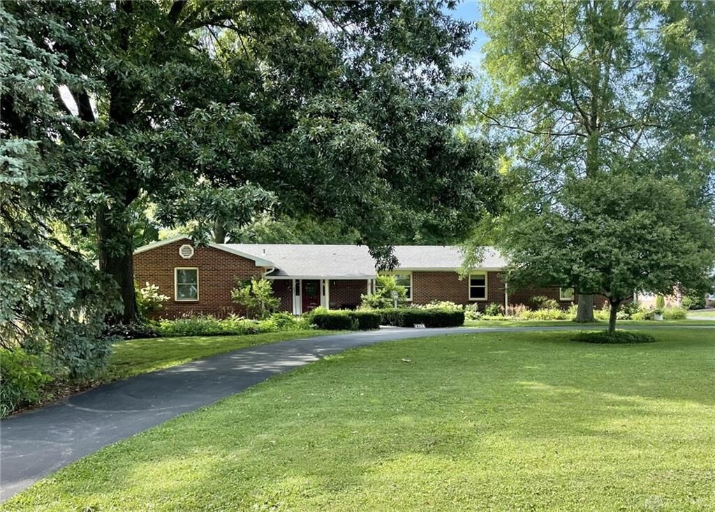 Property Photo: 2758 N Stringtown Road OH 45373