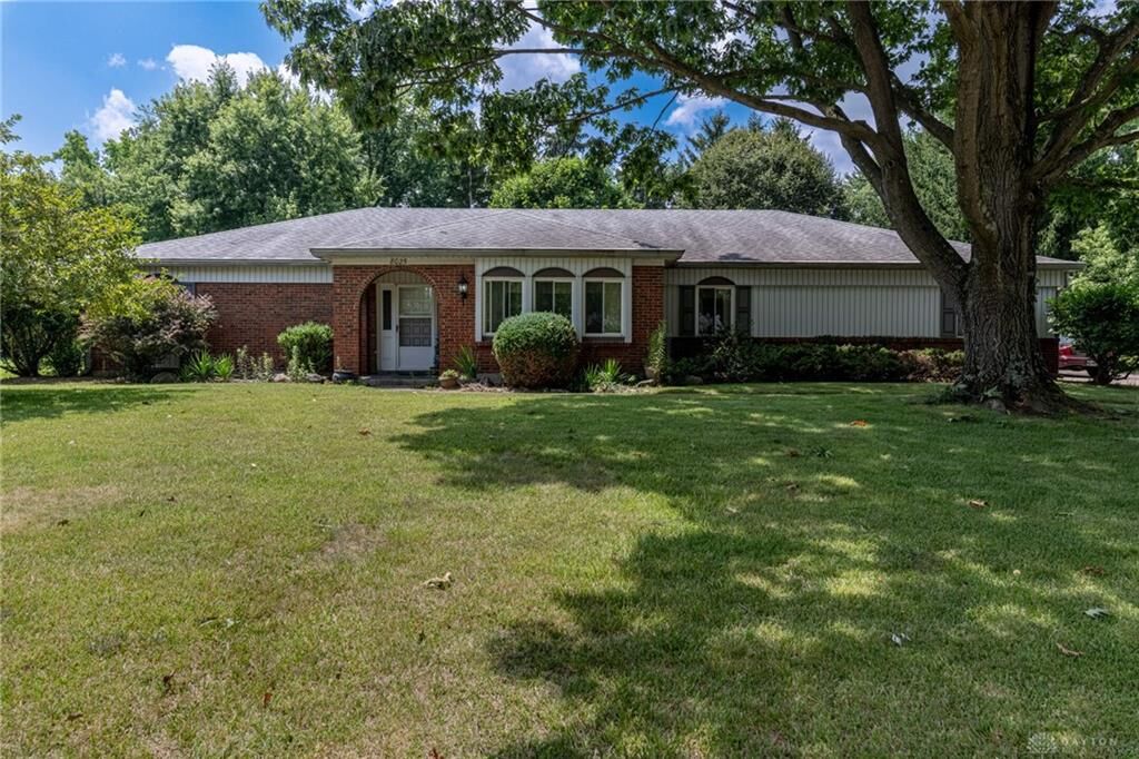 Property Photo: 8025 Talbrook Court OH 45458
