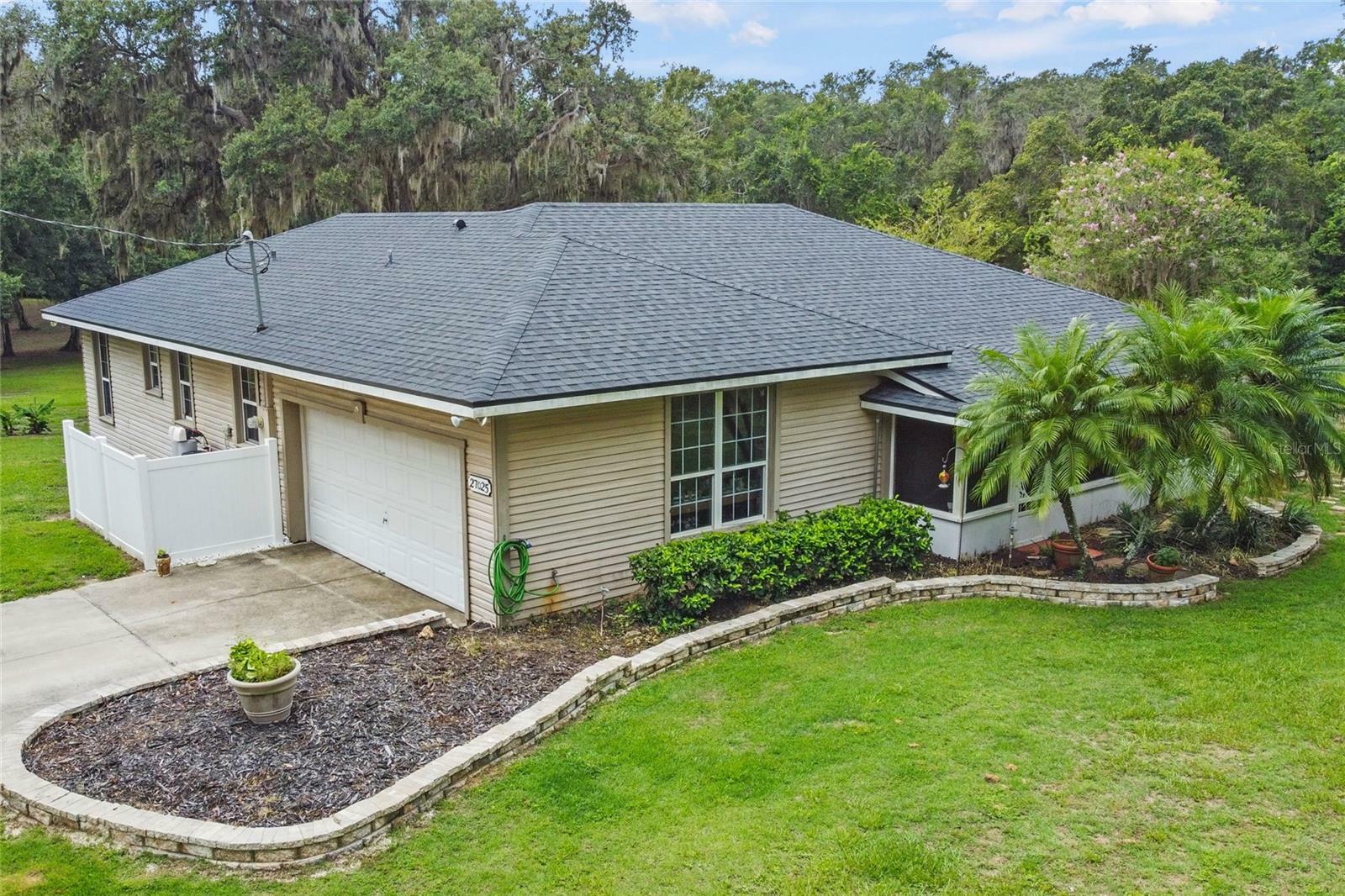 Property Photo: 27025 Oak Shadow Lane FL 32757