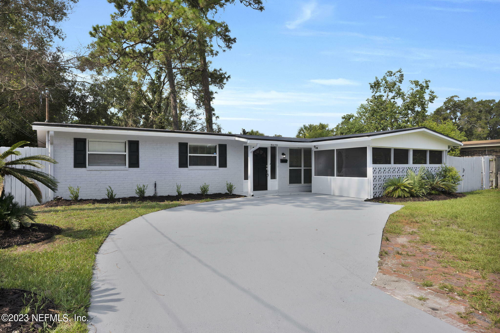 Property Photo:  8620 Lone Star Road  FL 32211 