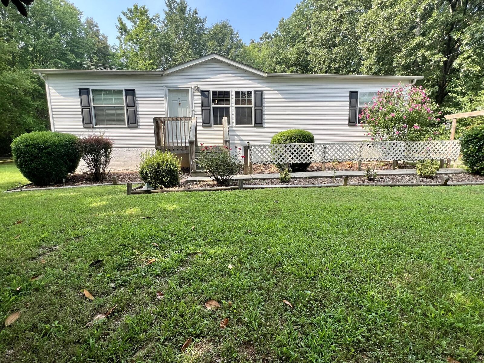 Property Photo:  242 Poplar Street  TN 37307 