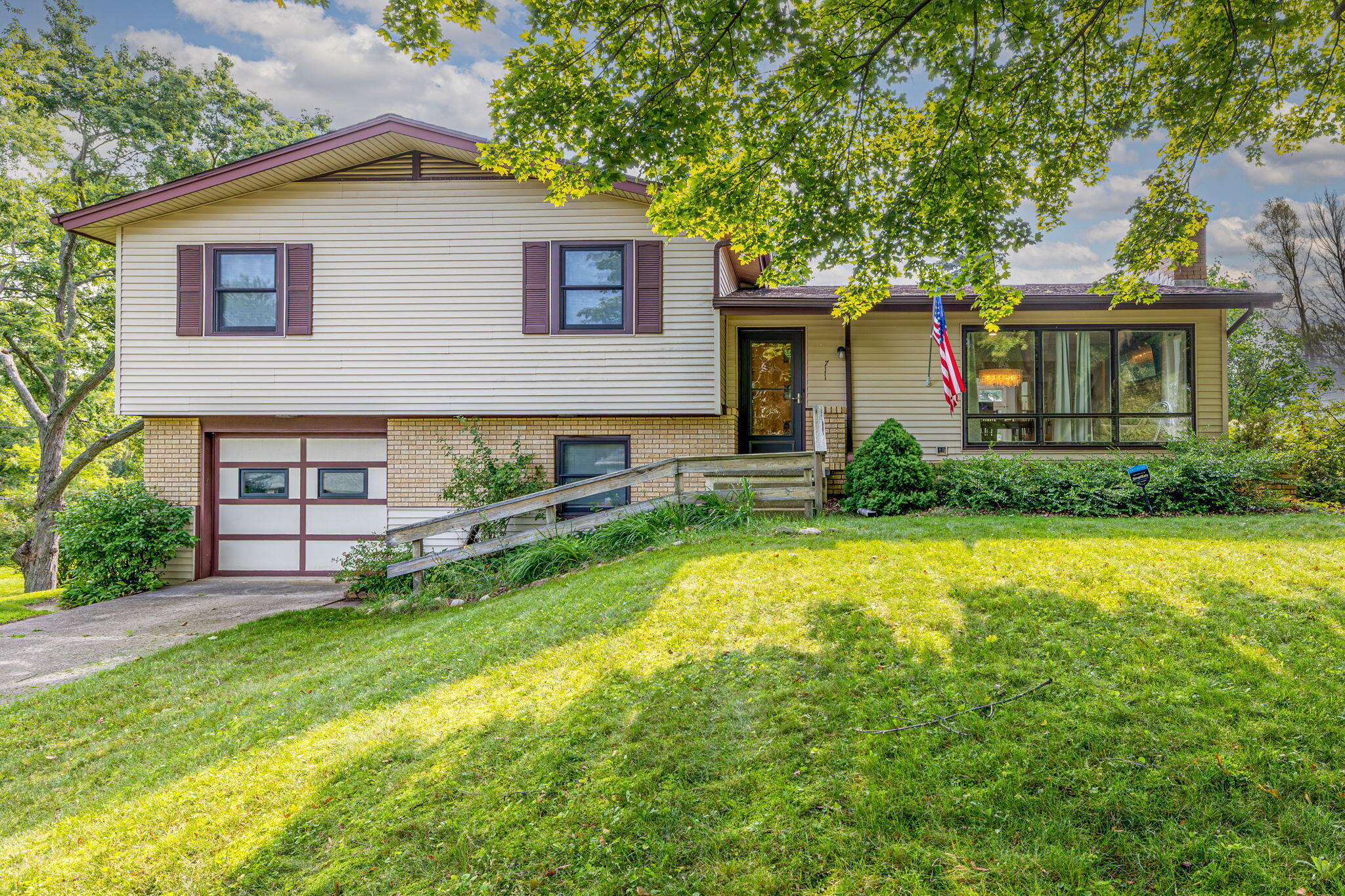 Property Photo: 711 Winter Avenue MI 49307