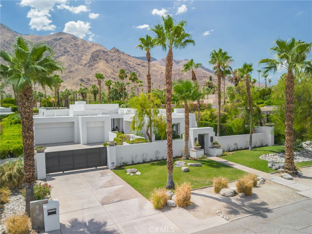 901 N Prescott Drive  Palm Springs CA 92262 photo
