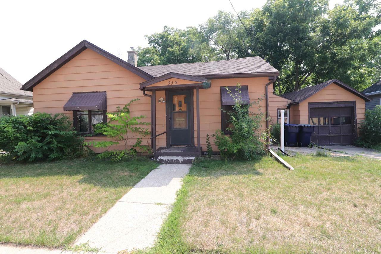 Property Photo:  550 Harding Street  WI 53545 