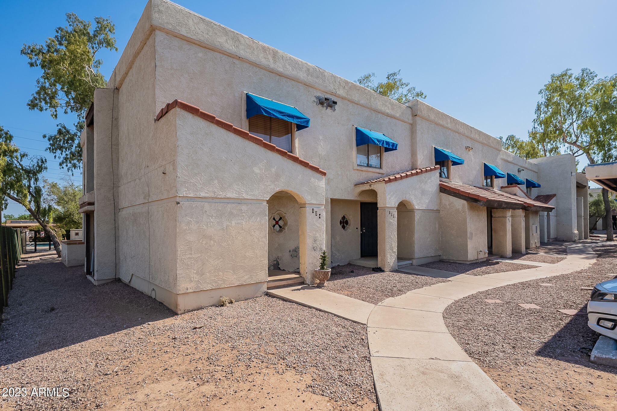 Property Photo: 2121 W Union Hills Drive 122 AZ 85027