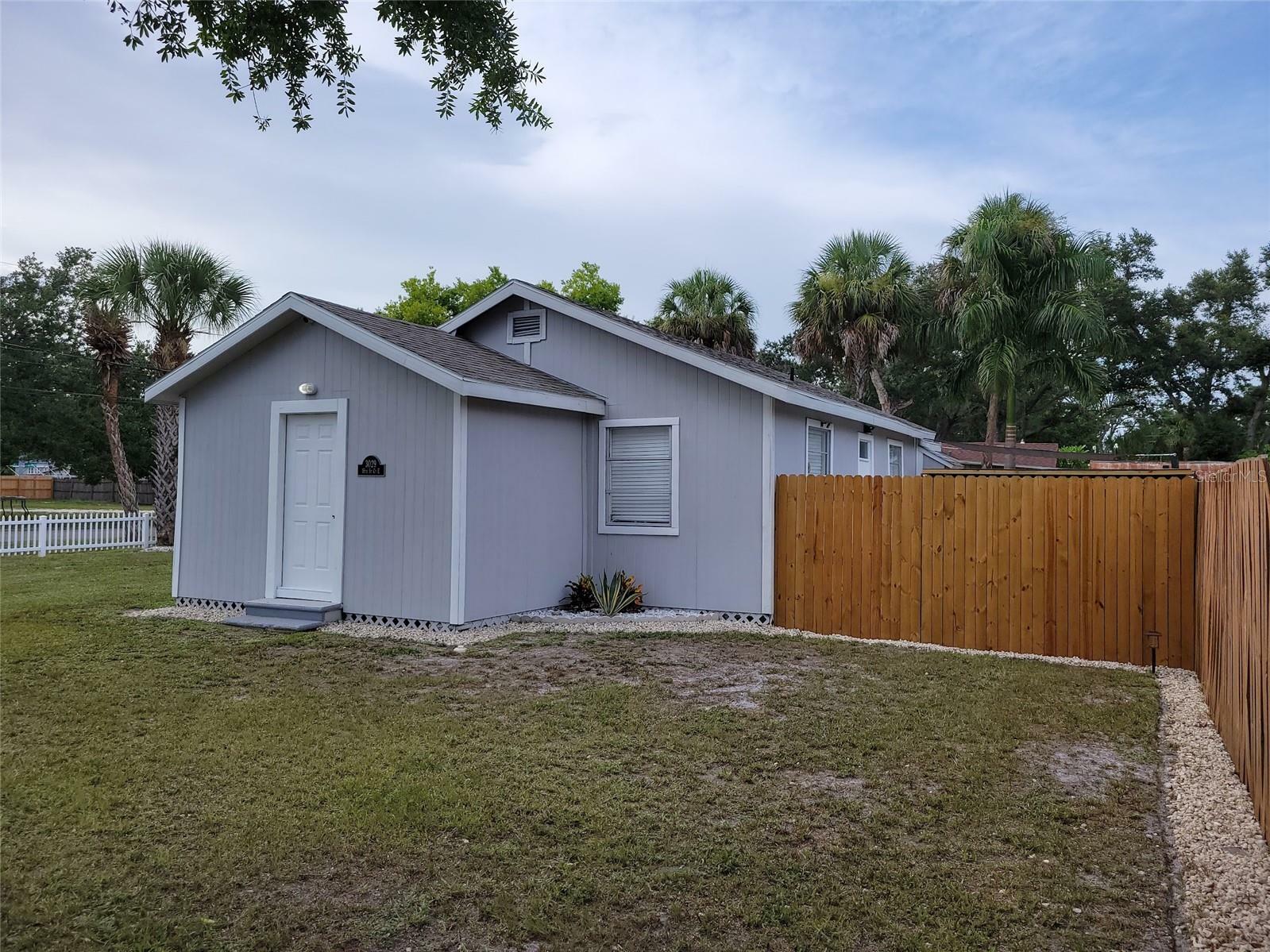 Property Photo:  3029 16th Street Court E  FL 34208 