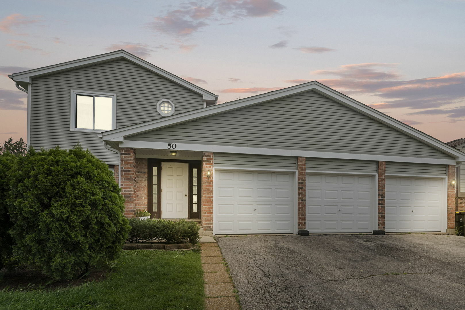 Property Photo: 50 Terry Drive D IL 60172