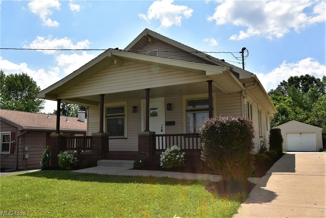 Property Photo:  2671 Vestal Road  OH 44509 