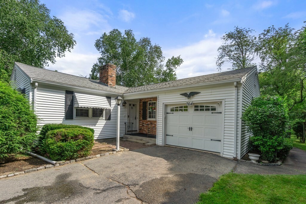 Property Photo:  764 Neponset St  MA 02062 