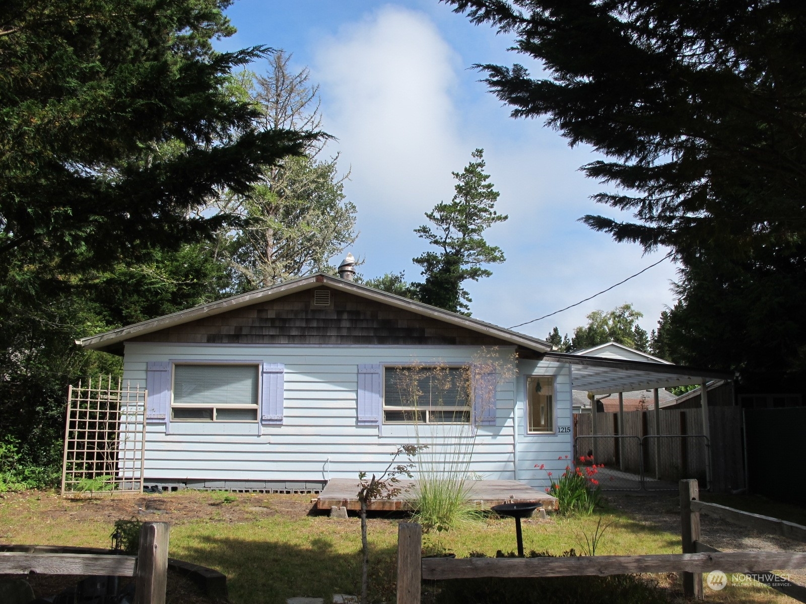 Property Photo:  1215 273rd Place  WA 98640 