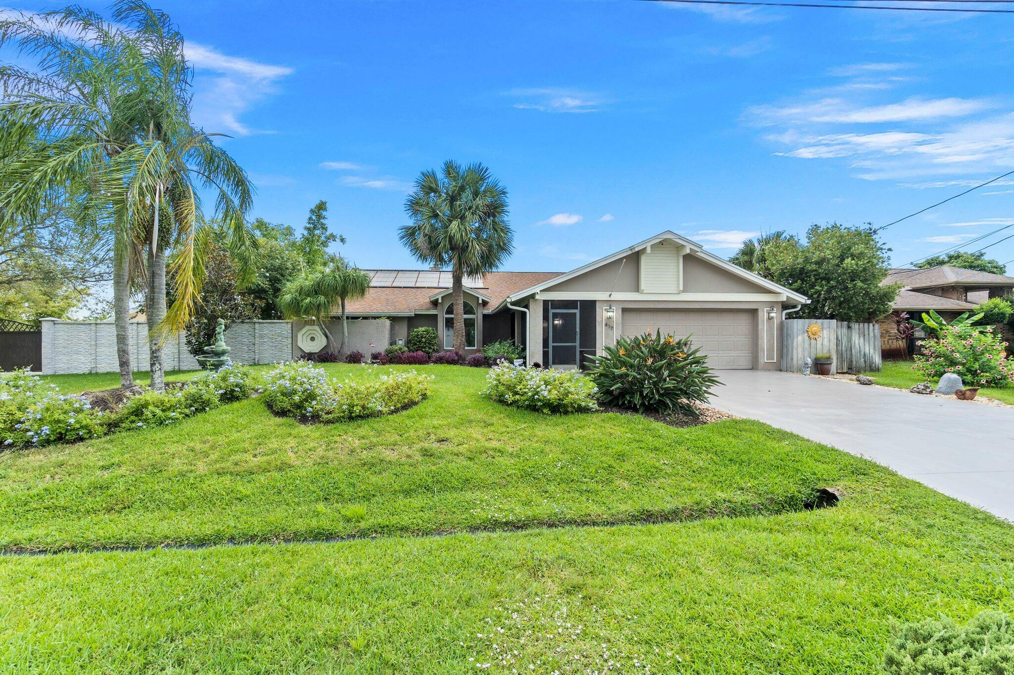 Property Photo: 417 SW Whitmore Drive FL 34984