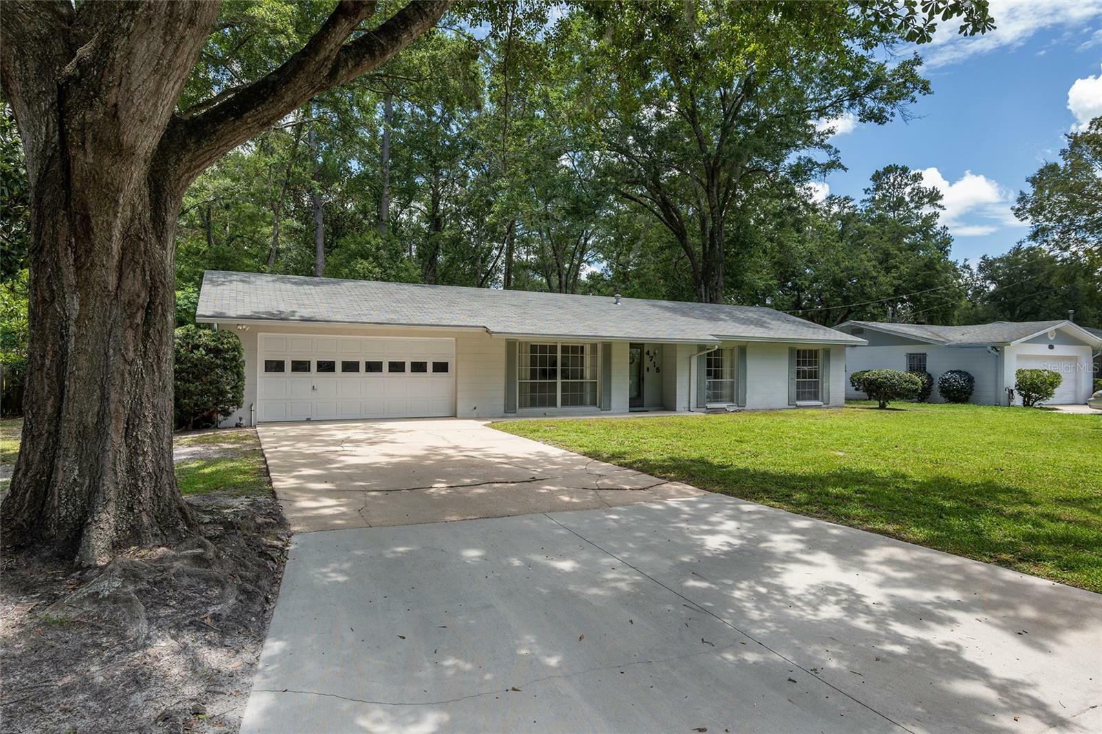 Property Photo:  4715 NW 40th Street  FL 32606 