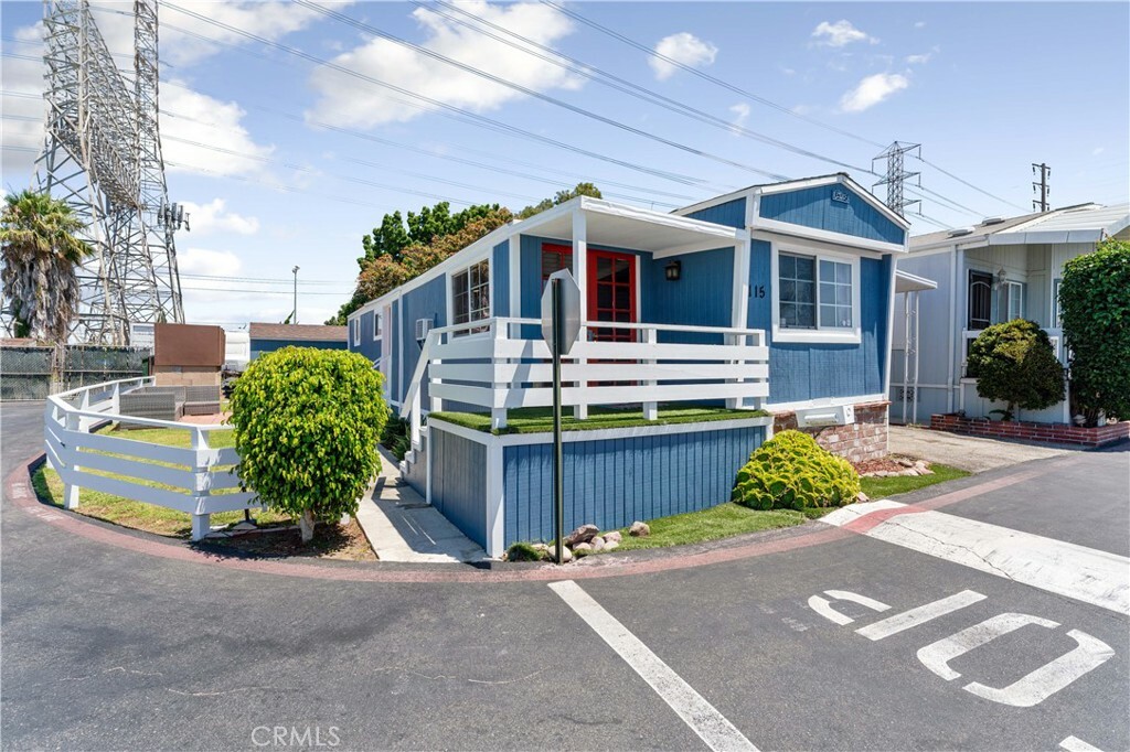 Property Photo:  17705 Western Avenue 115  CA 90248 