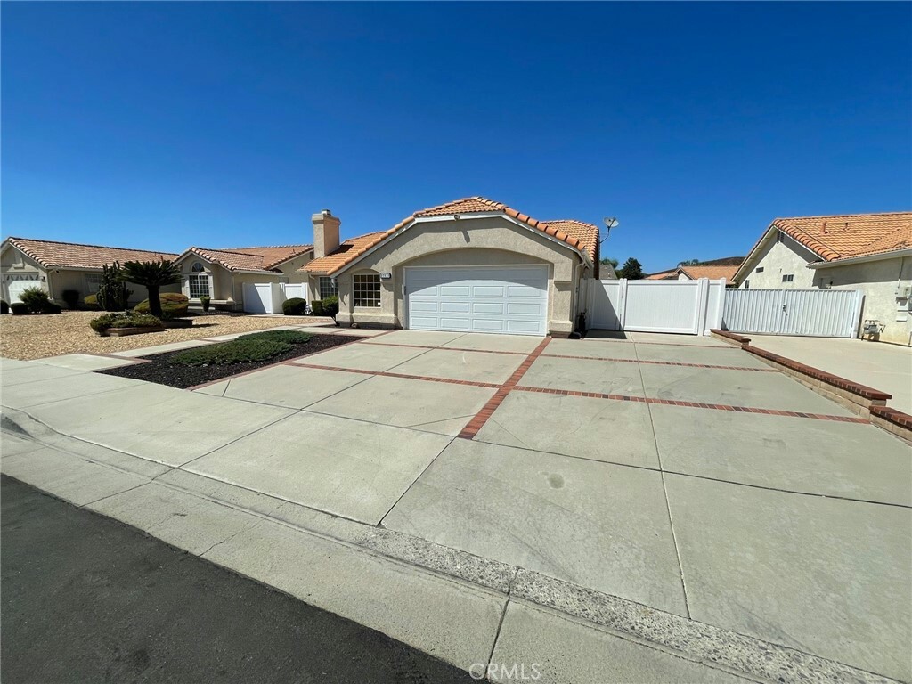 Property Photo:  27422 Potomac  CA 92586 