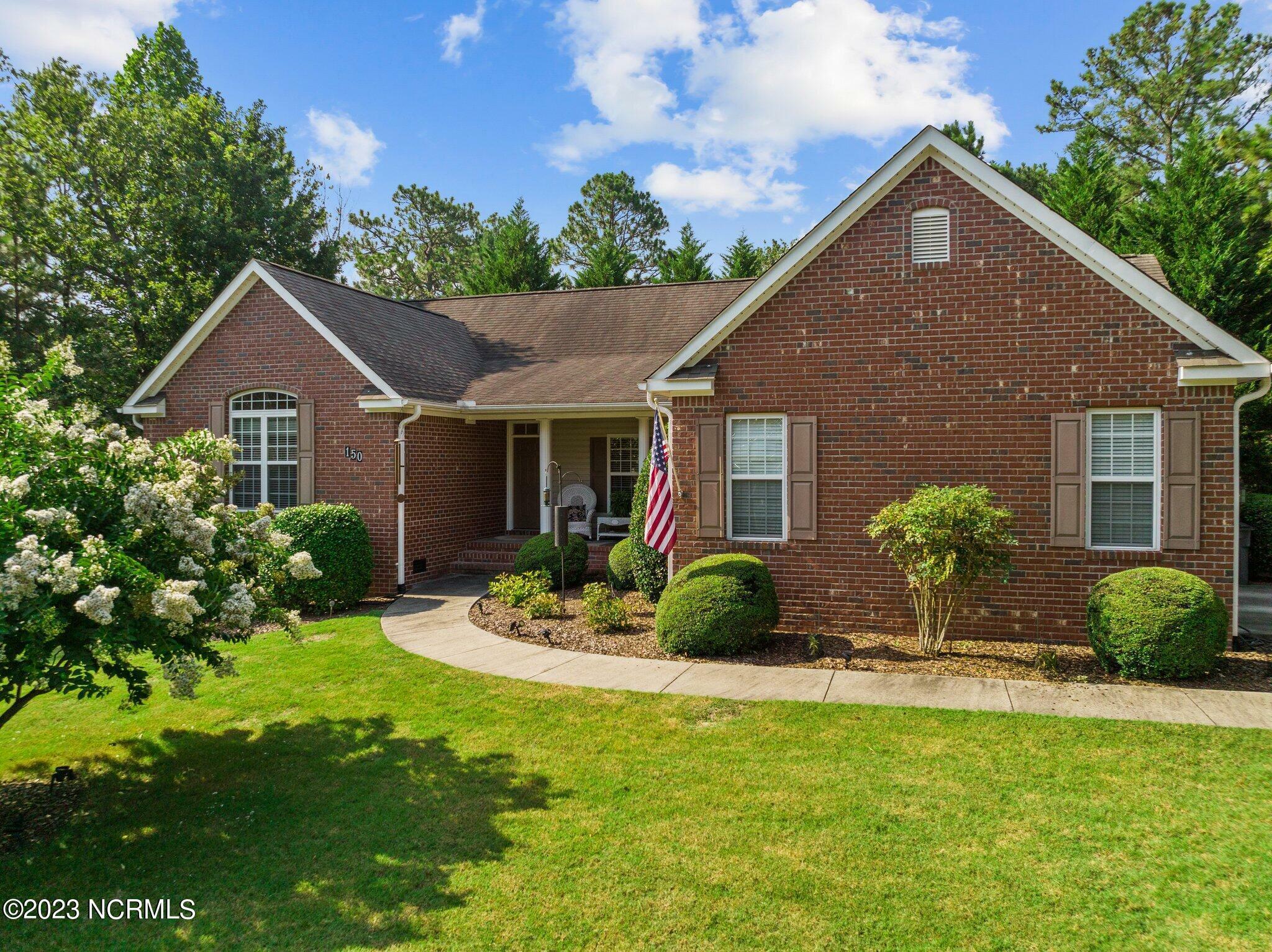 Property Photo: 150 Canter Lane NC 28374