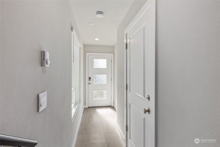 Property Photo: 23413 Edmonds Way A3 WA 98026