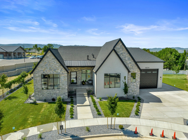 Property Photo: 10674 S Kaden Ct E 4 UT 84070