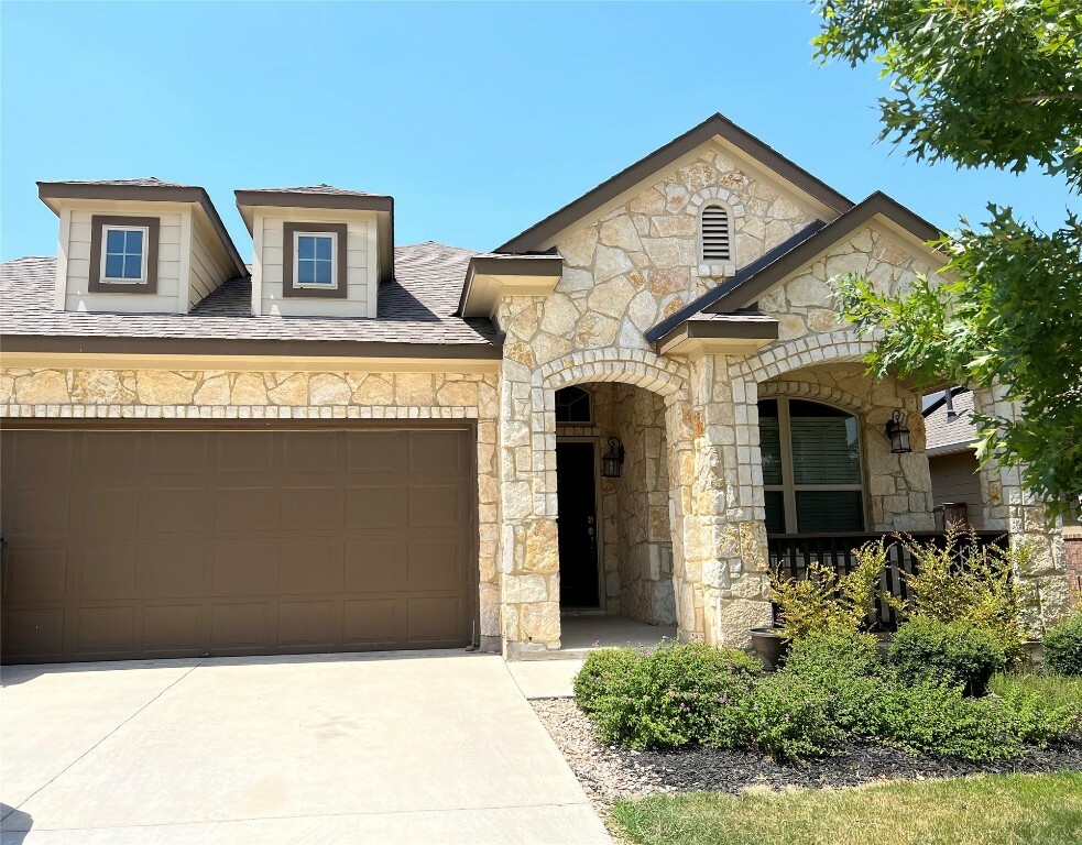 Property Photo:  400 Blue Waterleaf Lane  TX 78626 