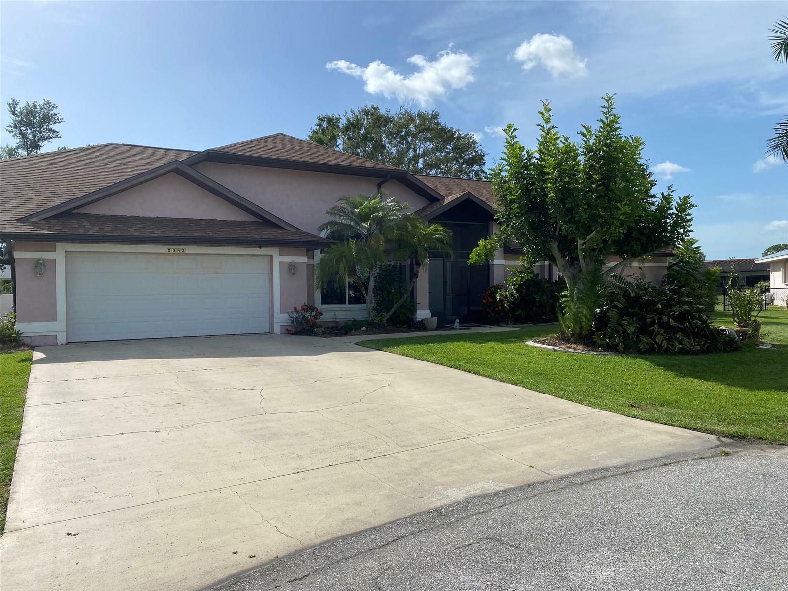 Property Photo:  2383 Quirt Lane  FL 33983 