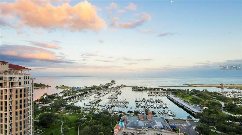 Property Photo: 100 1st Avenue N 2104 FL 33701