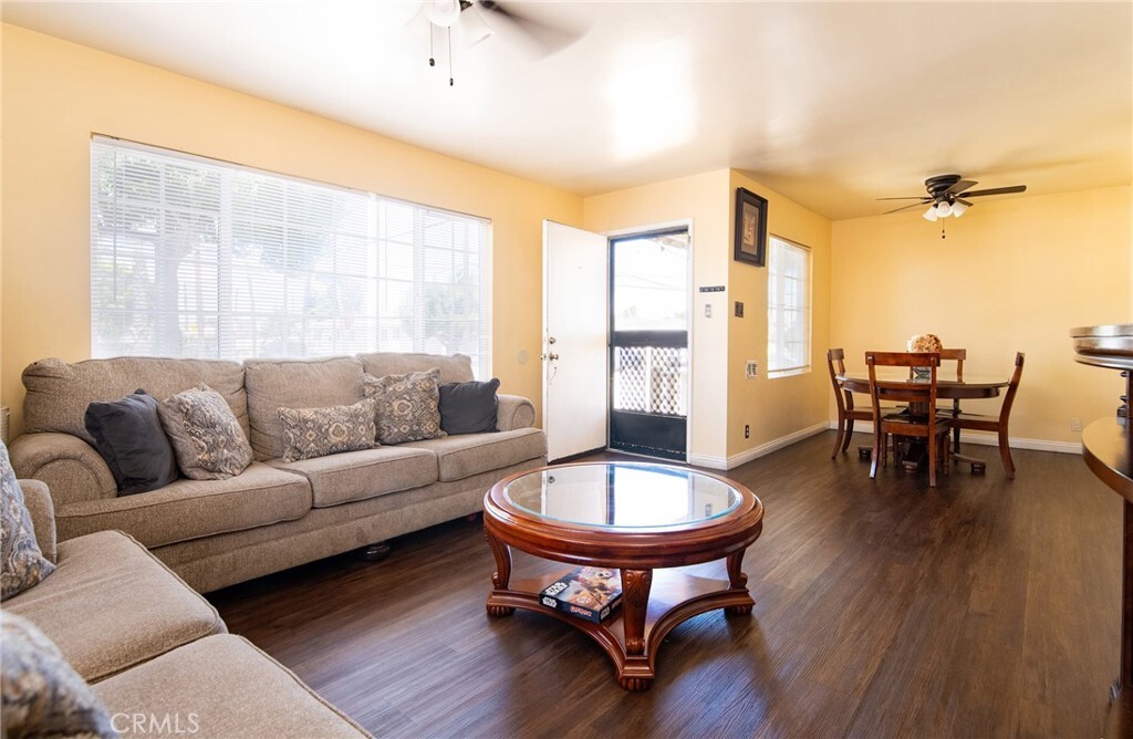 Property Photo:  11102 Dalerose Avenue  CA 90304 