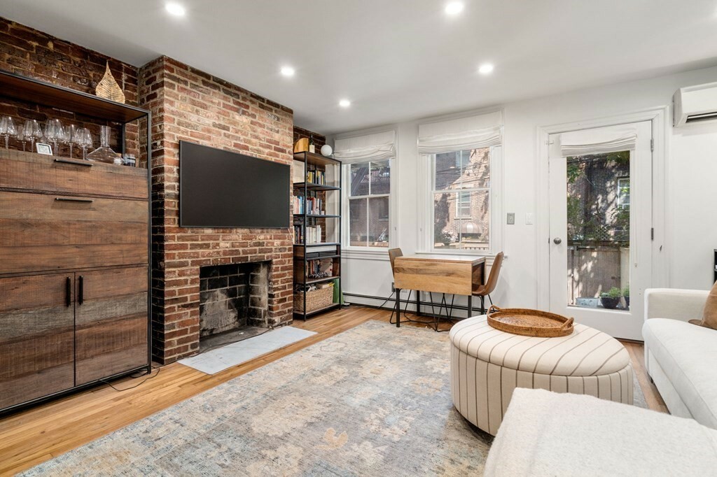 Property Photo: 37 Appleton Street 1 MA 02116