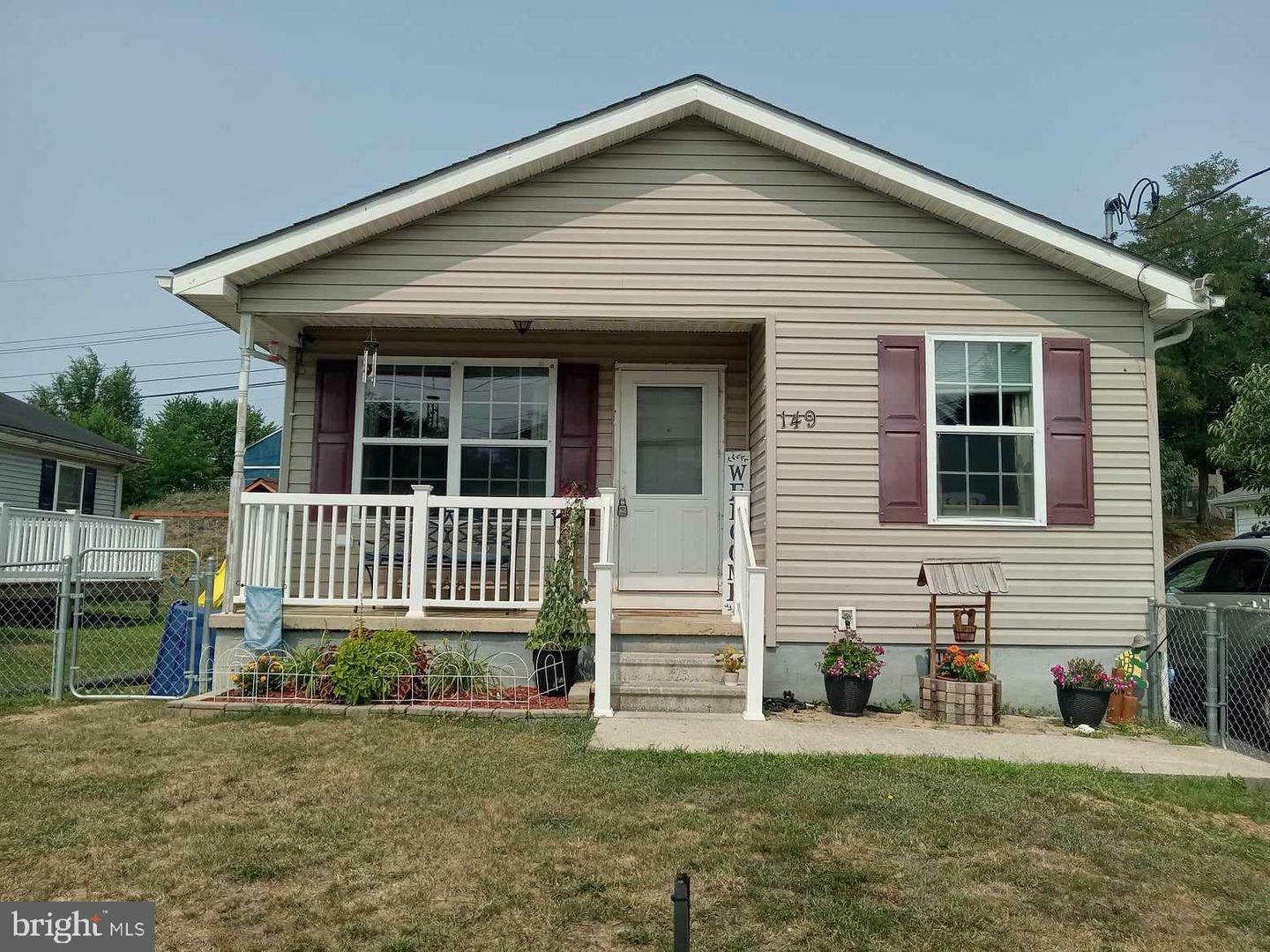 Property Photo:  149 Arch Street  WV 25401 