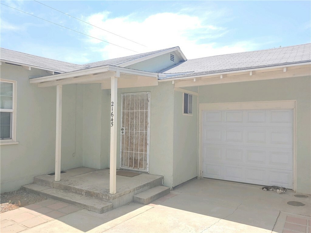 Property Photo:  21645 Dracaea Avenue  CA 92553 