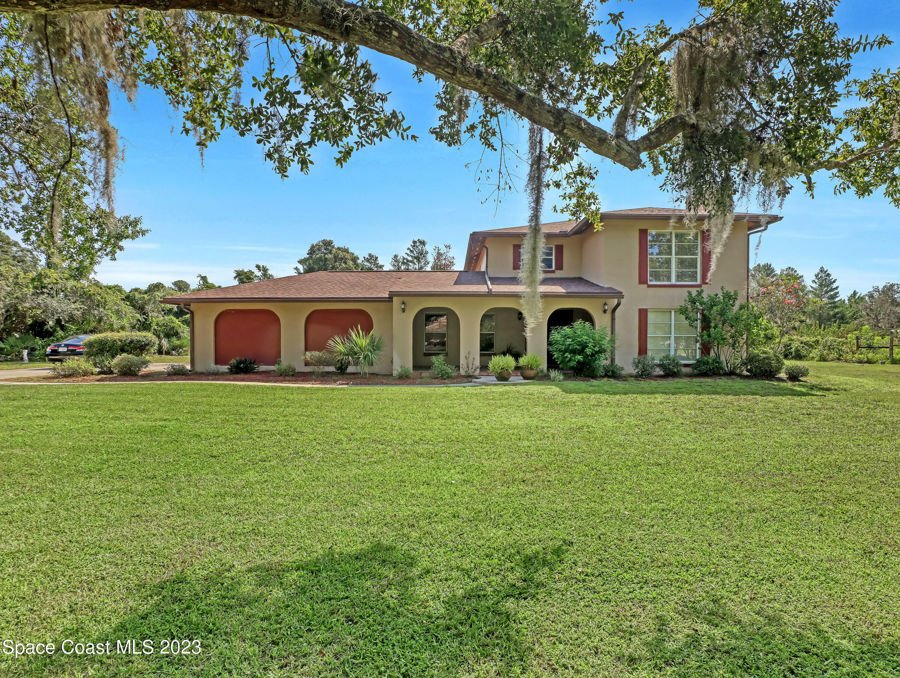 Property Photo: 4519 Wellington Lane FL 32754