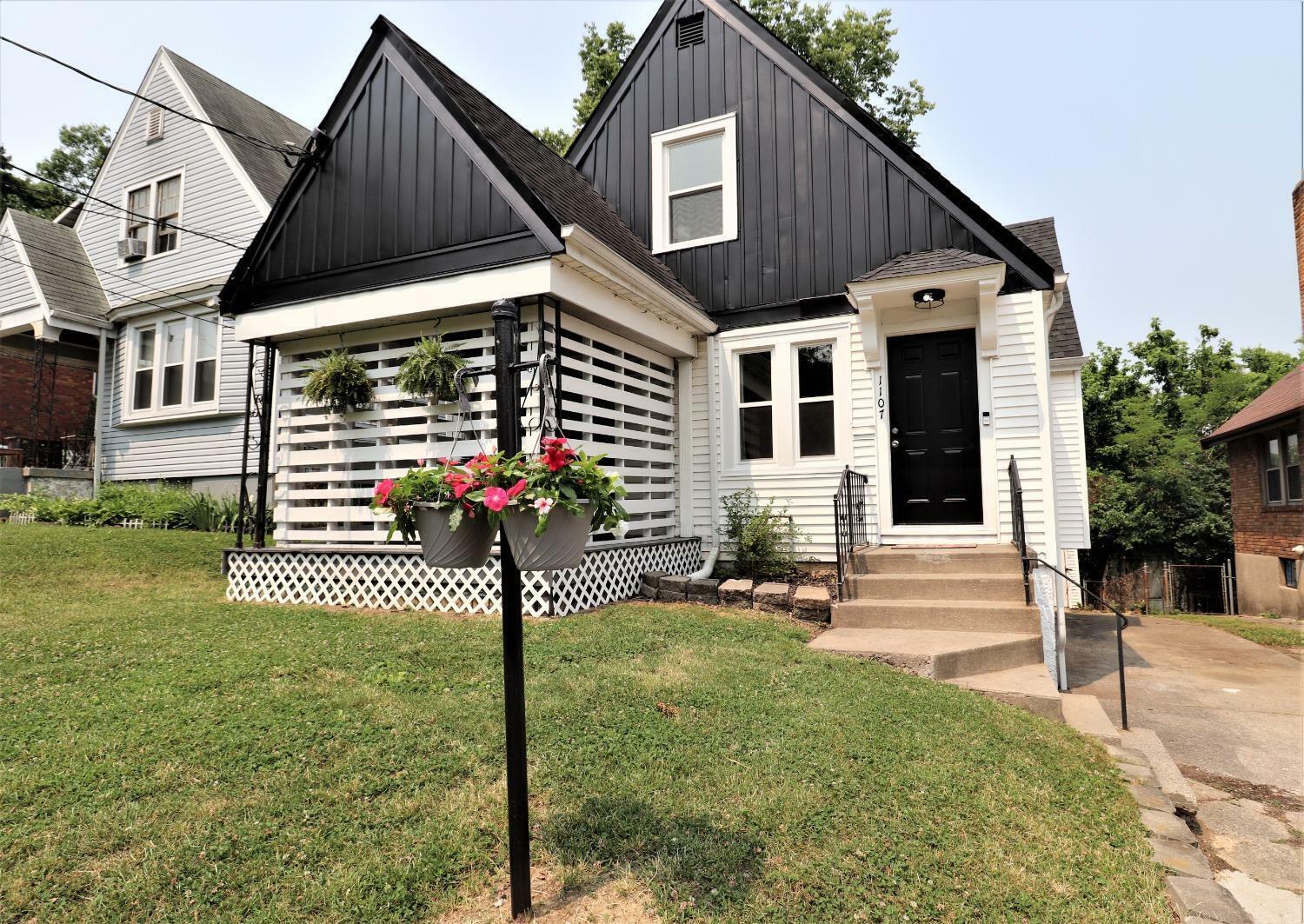 Property Photo:  1107 Woodlawn Ave  OH 45205 