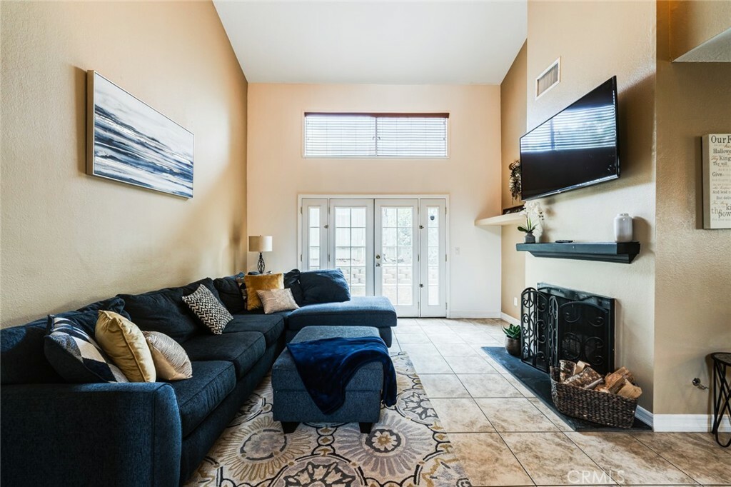 Property Photo:  651 Parkview Drive  CA 92530 