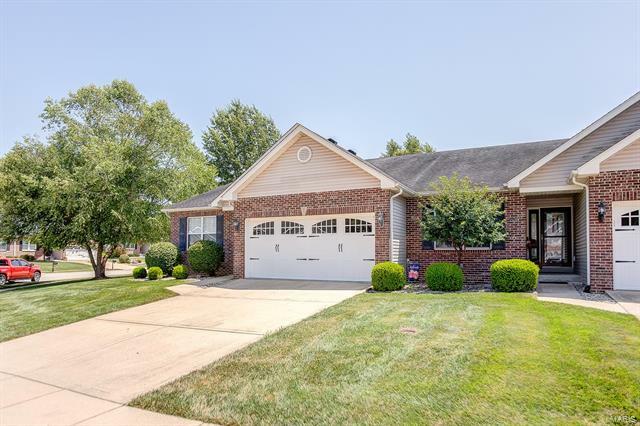 Property Photo: 448 Bandmour Place IL 62269