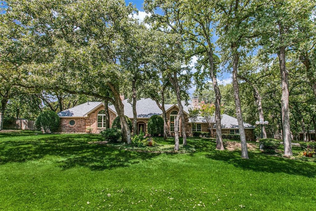 Property Photo: 1358 Lakeview Drive TX 76092
