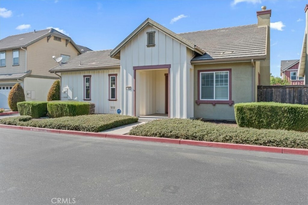 Property Photo:  1347 Amarone Way  CA 93458 