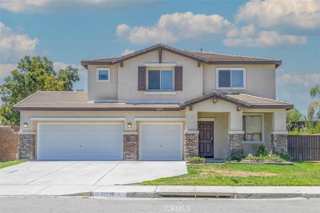 Property Photo:  30795 Sonora Street  CA 92584 