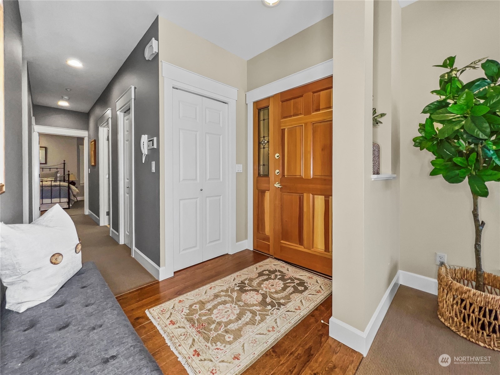 Property Photo: 450 Wood Avenue 2A WA 98110
