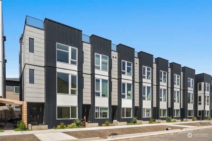 Property Photo: 1420 NW 92nd Street WA 98117