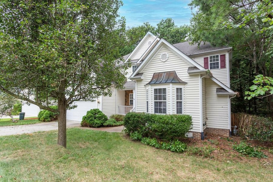 Property Photo:  109 Glenmore Road  NC 27516 