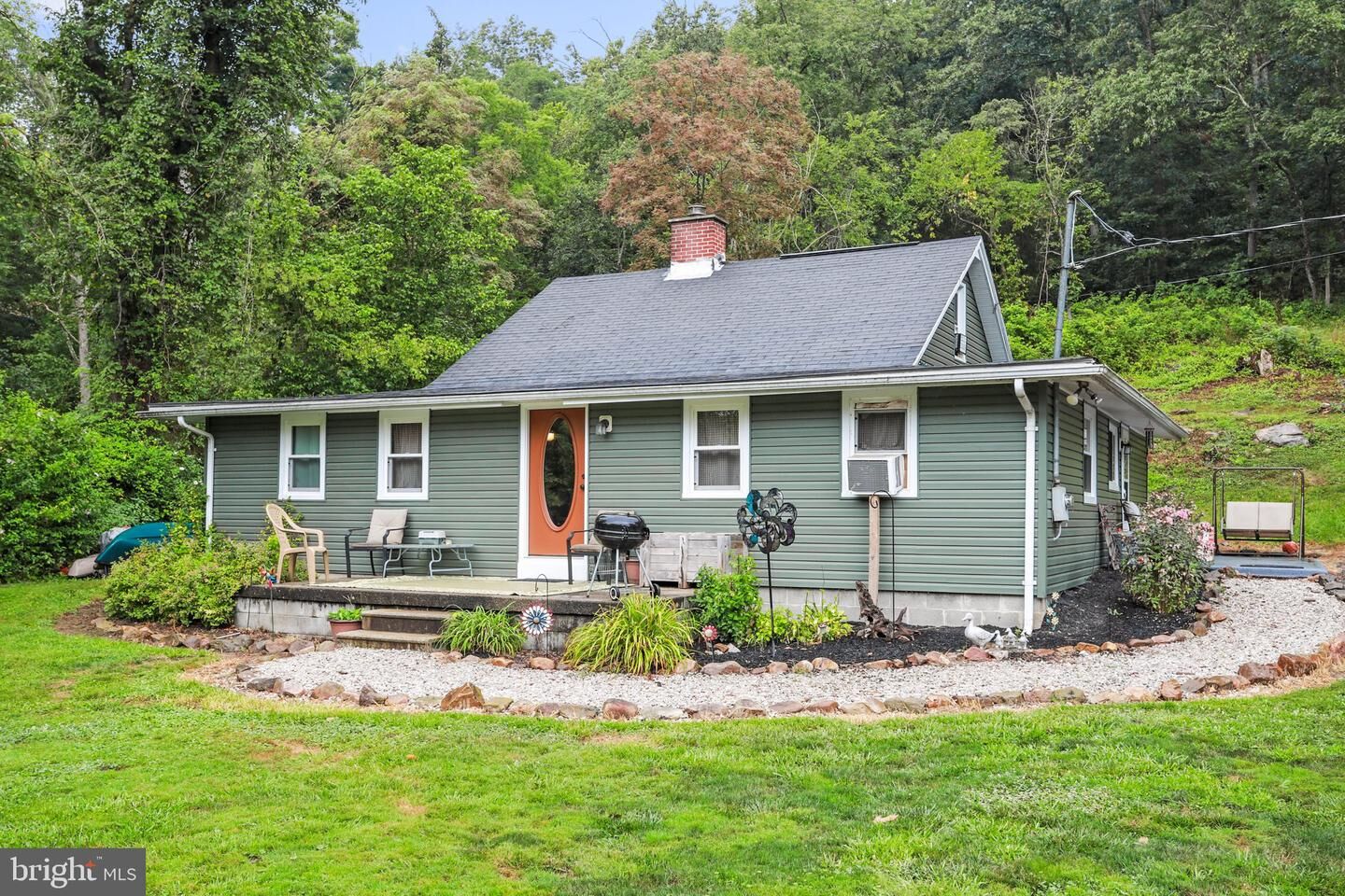 Property Photo: 1481 Springfield Pike WV 26763