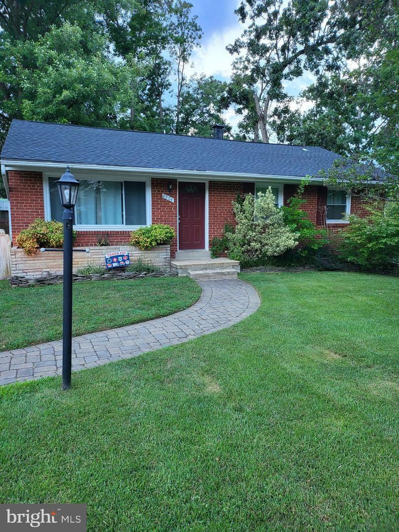 Property Photo:  8904 Lagrange Street  VA 22079 